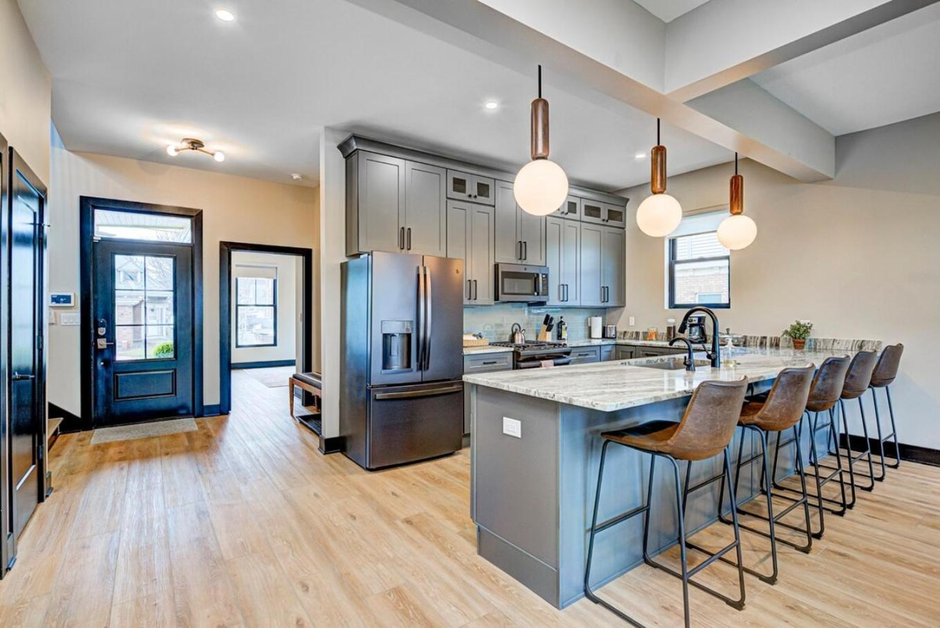 It'S All Good - Two Homes Sleeps 18 إنديانابوليس المظهر الخارجي الصورة